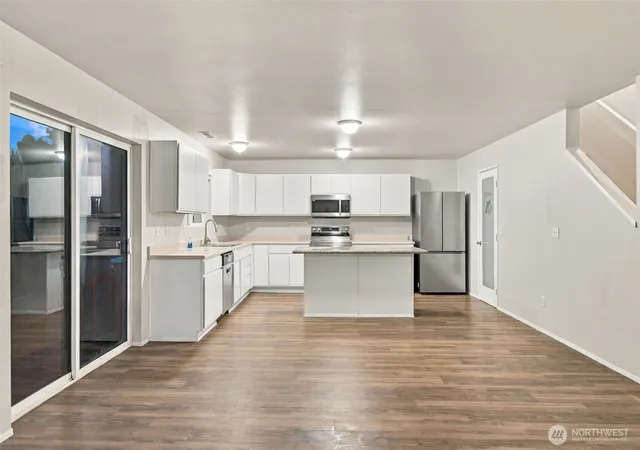 Photo 3 of Single family home for sale at 9502 E 187th Street Ct, Puyallup, WA 98375 | MLS# NWM2589724 | Listing updated on 2026-10-02