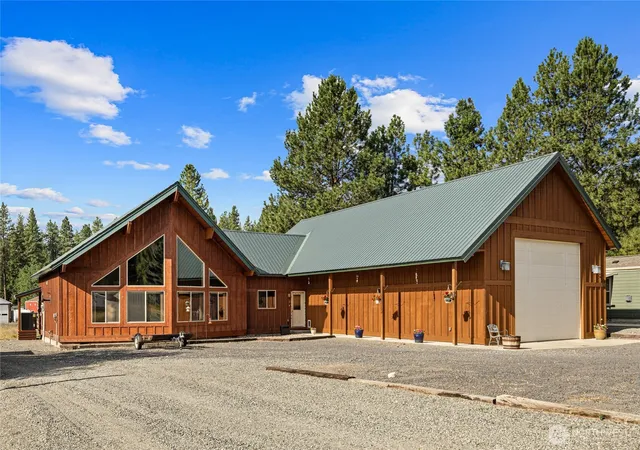 Photo 3 of Single family home for sale at 160 Ronald Ridge Dr, Ronald, WA 98940 | MLS# NWM2589728 | Listing updated on 2026-10-02