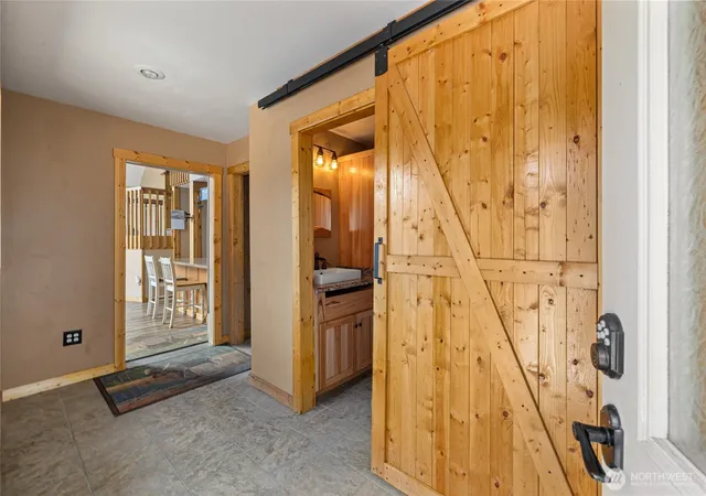 Photo 4 of Single family home for sale at 160 Ronald Ridge Dr, Ronald, WA 98940 | MLS# NWM2589728 | Listing updated on 2026-10-02