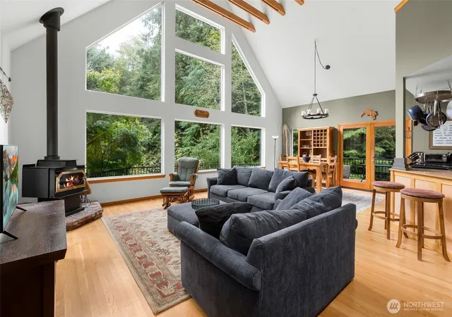 Photo 3 of Single family home for sale at 411 Puget Dr, Coupeville, WA 98239 | MLS# NWM2589730 | Listing updated on 2026-10-03