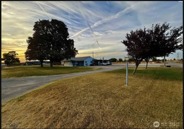Photo 1 of Single family home for sale at 206504 E Bryson Brown Rd, Kennewick, WA 99337 | MLS# NWM2589731 | Listing updated on 2026-10-04