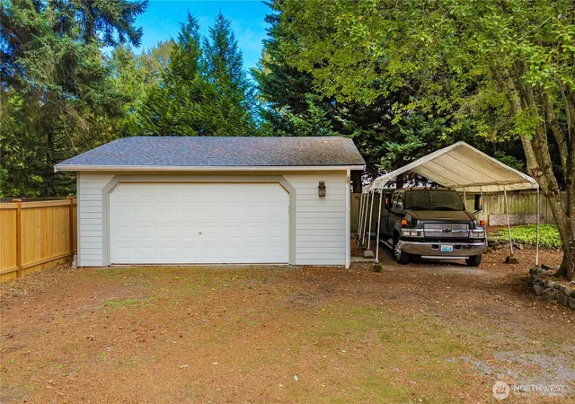 Photo 4 of Single family home for sale at 15815 96th Avenue Ct E, Puyallup, WA 98375 | MLS# NWM2589743 | Listing updated on 2026-10-01