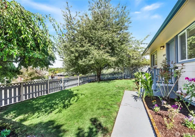 Photo 2 of Single family home for sale at 8826 22nd Avenue Sw, Seattle, WA 98106 | MLS# NWM2589745 | Listing updated on 2026-10-22