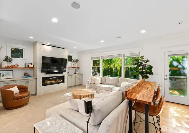 Photo 1 of Single family home for sale at 327 15th Avenue, Kirkland, WA 98033 | MLS# NWM2589747 | Listing updated on 2026-10-10