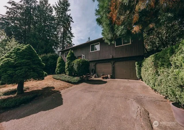 Single family home for sale at 19311 59th Place NE, Kenmore, WA 98028 | MLS# NWM2589751