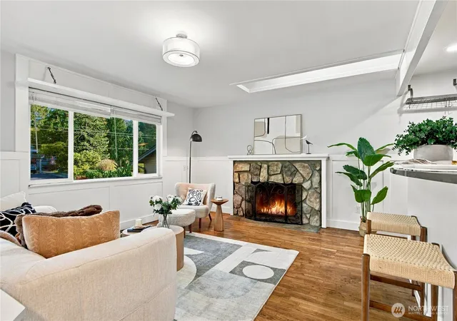 Photo 3 of Single family home for sale at 12119 Northeast 65th St, Kirkland, WA 98033 | MLS# NWM2589752 | Listing updated on 2026-10-02