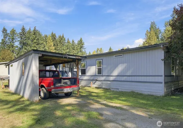 Photo 1 of Manufactured home for sale at 2019 349th Street E #4, Roy, WA 98580 | MLS# NWM2589762 | Listing updated on 2026-10-15