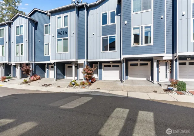 Photo 3 of Townhouse for sale at 9616 19th Avenue Se #C, Everett, WA 98208 | MLS# NWM2589769 | Listing updated on 2026-10-02