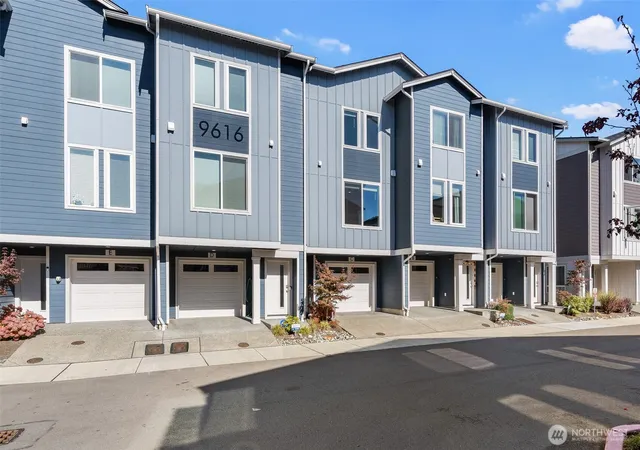 Photo 3 of Townhouse for sale at 9616 19th Avenue SE #C, Everett, WA 98208 | MLS# NWM2589769 | Listing updated on 2026-10-02