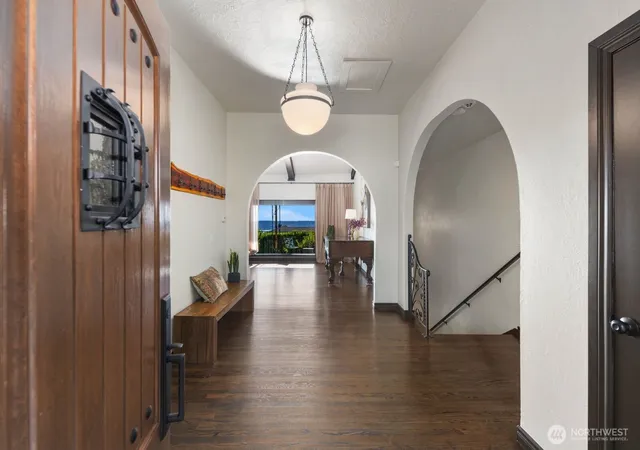 Photo 3 of Single family home for sale at 1736 S Jackson Ave, Tacoma, WA 98465 | MLS# NWM2589770 | Listing updated on 2026-10-01
