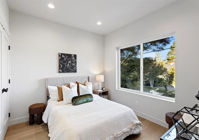 Photo 3 of Single family home for sale at 2721 Belvidere Ave SW, Seattle, WA 98126 | MLS# NWM2589772 | Listing updated on 2026-10-13
