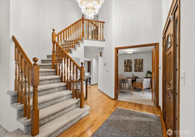 Photo 3 of Single family home for sale at 18404 Homeview Dr, Edmonds, WA 98026 | MLS# NWM2589773 | Listing updated on 2026-10-02