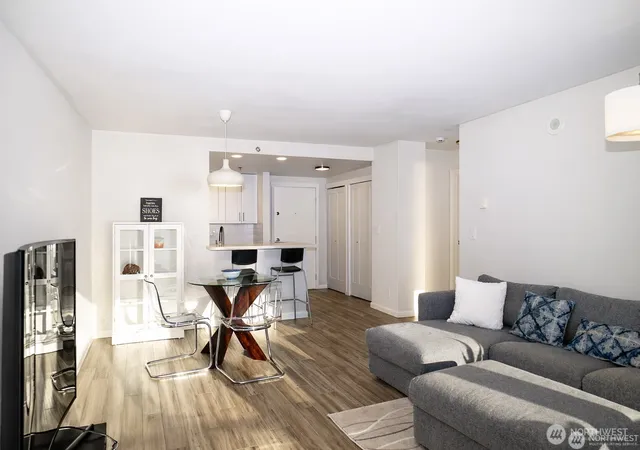 Photo 3 of Condo for sale at 121 Vine St #1702, Seattle, WA 98121 | MLS# NWM2589776 | Listing updated on 2026-10-01