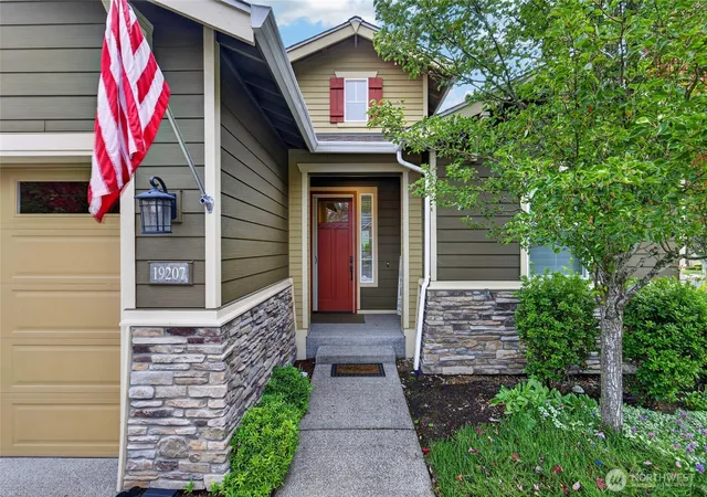 Photo 3 of Single family home for sale at 19207 146th Street E, Bonney Lake, WA 98391 | MLS# NWM2589790 | Listing updated on 2026-10-01