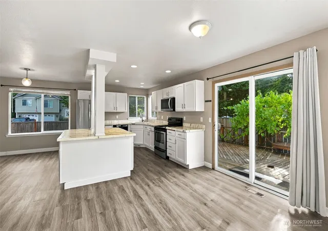 Photo 4 of Single family home for sale at 18714 82nd Avenue Ct E, Puyallup, WA 98375 | MLS# NWM2589797 | Listing updated on 2026-10-01