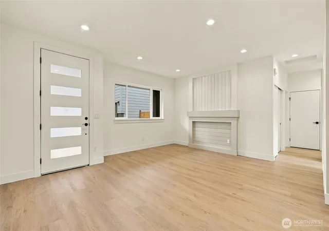 Photo 3 of Condo for sale at 5513 Fleming St #C, Everett, WA 98203 | MLS# NWM2589806 | Listing updated on 2026-10-02