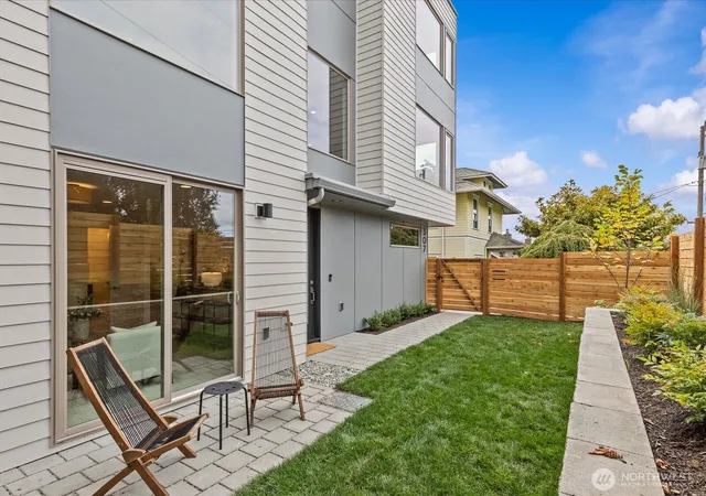 Photo 3 of Single family home for sale at 307 NW 52nd Street, Seattle, WA 98107 | MLS# NWM2589807 | Listing updated on 2026-10-01