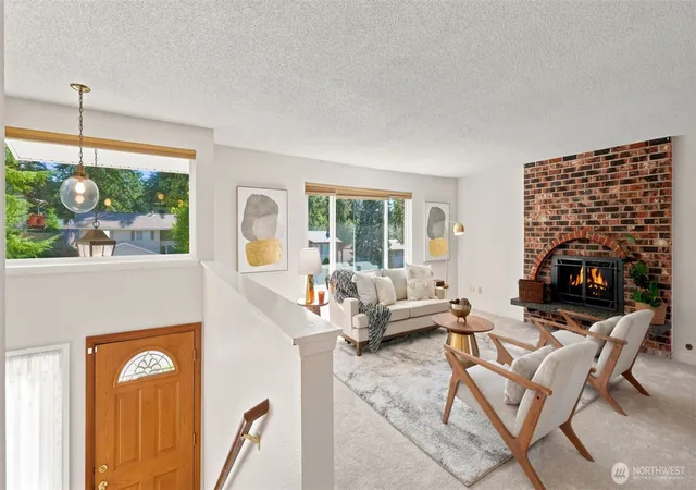 Photo 2 of Single family home for sale at 15914 Se 176th Place, Renton, WA 98058 | MLS# NWM2589812 | Listing updated on 2026-10-02