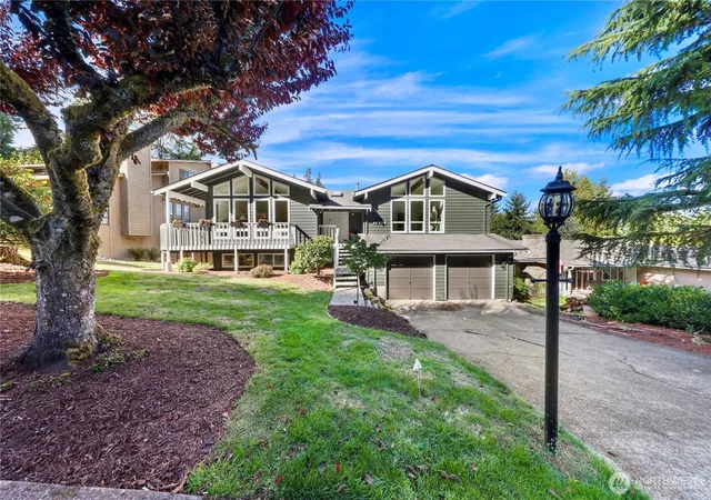 Photo 1 of Single family home for sale at 15724 Se 50th Street, Bellevue, WA 98006 | MLS# NWM2589820 | Listing updated on 2026-10-02
