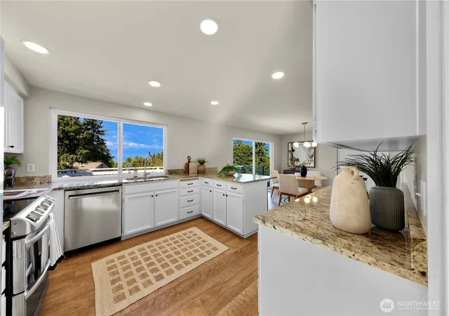Photo 3 of Single family home for sale at 15724 Se 50th Street, Bellevue, WA 98006 | MLS# NWM2589820 | Listing updated on 2026-10-02