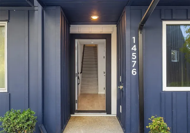 Photo 3 of Townhouse for sale at 14576 Westminster Way N, Shoreline, WA 98133 | MLS# NWM2589823 | Listing updated on 2026-10-17