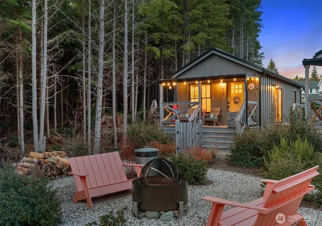 Photo 1 of Single family home for sale at 417 E Compass St, Pacific Beach, WA 98571 | MLS# NWM2589827 | Listing updated on 2026-10-01