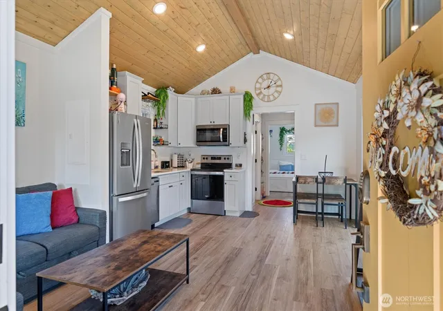 Photo 3 of Single family home for sale at 417 E Compass St, Pacific Beach, WA 98571 | MLS# NWM2589827 | Listing updated on 2026-10-01