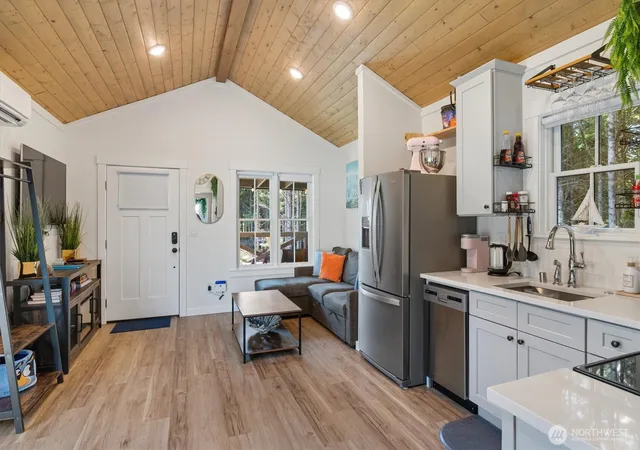 Photo 4 of Single family home for sale at 417 E Compass St, Pacific Beach, WA 98571 | MLS# NWM2589827 | Listing updated on 2026-10-01