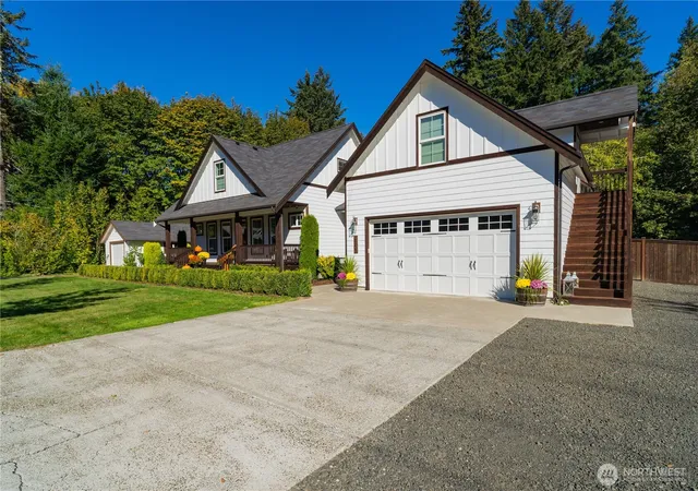 Photo 2 of Single family home for sale at 4702 Delta Ln Se, Tumwater, WA 98501 | MLS# NWM2589829 | Listing updated on 2026-10-02