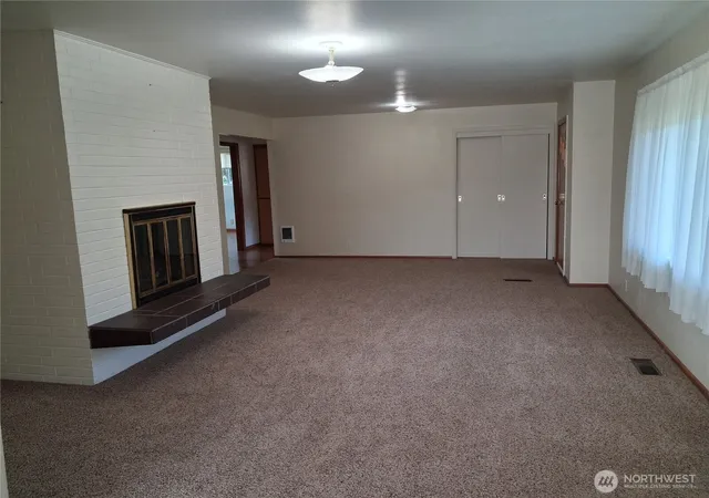 Photo 3 of Single family home for sale at 2568 Jackson Hwy, Chehalis, WA 98532 | MLS# NWM2589837 | Listing updated on 2026-10-02