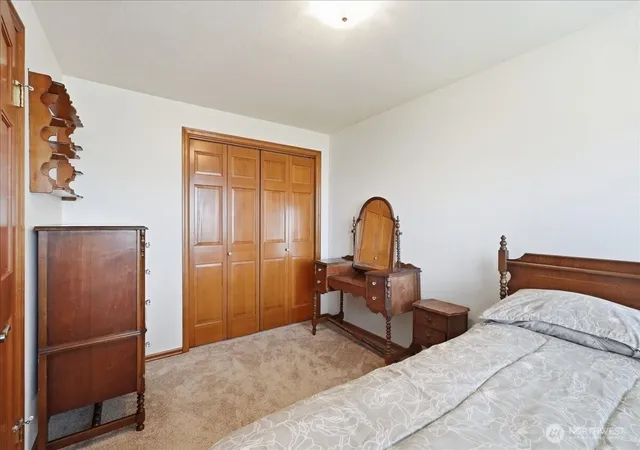 Photo 4 of Single family home for sale at 6514 N Hale St, Tacoma, WA 98407 | MLS# NWM2589841 | Listing updated on 2026-10-07