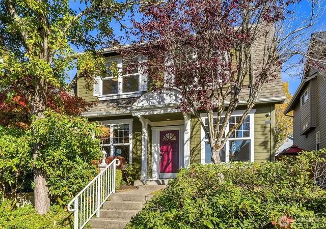 Single family home for sale at 1771 14th Lane NE, Issaquah, WA 98029 | MLS# NWM2589845