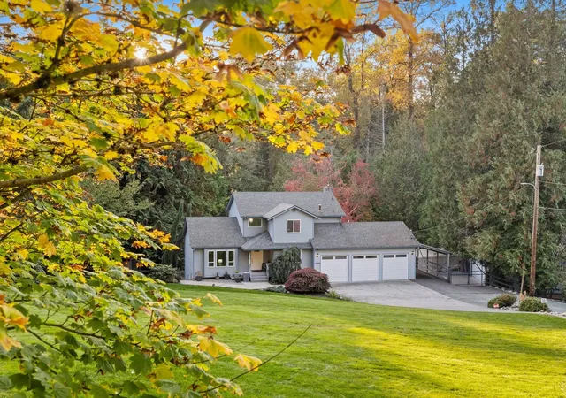Photo 2 of Single family home for sale at 19104 Waverly Dr, Snohomish, WA 98296 | MLS# NWM2589850 | Listing updated on 2026-10-26