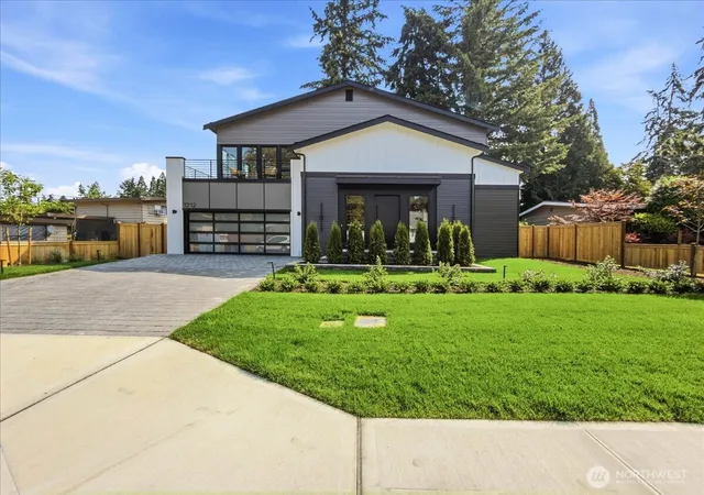 Photo 1 of Single family home for sale at 1212 143rd Avenue Se, Bellevue, WA 98007 | MLS# NWM2589869 | Listing updated on 2026-10-02