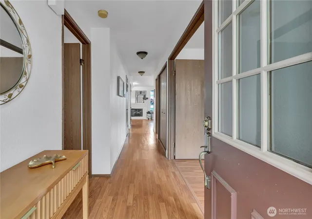 Photo 4 of Townhouse for sale at 2536 N Narrows Dr #2, Tacoma, WA 98406 | MLS# NWM2589879 | Listing updated on 2026-10-01