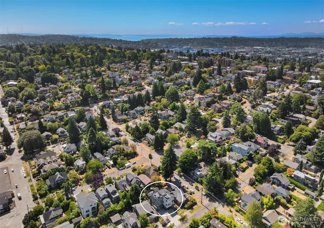 Photo 28 of Sale Pending at 707 N B 65th St, Seattle, WA 98103 | MLS# NWM2589883 | Listing updated on 2026-10-18