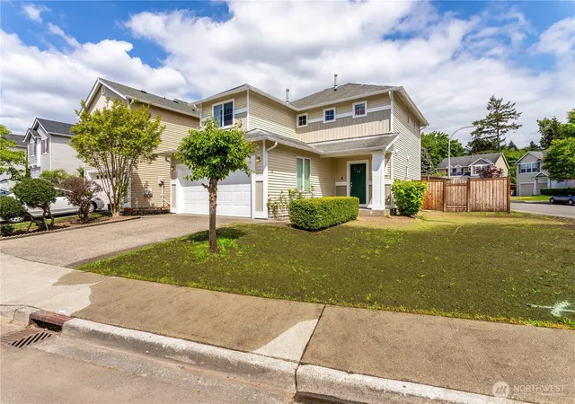 Photo 1 of Single family home for sale at 324 Kirkland Pl Se, Renton, WA 98056 | MLS# NWM2589899 | Listing updated on 2026-10-02