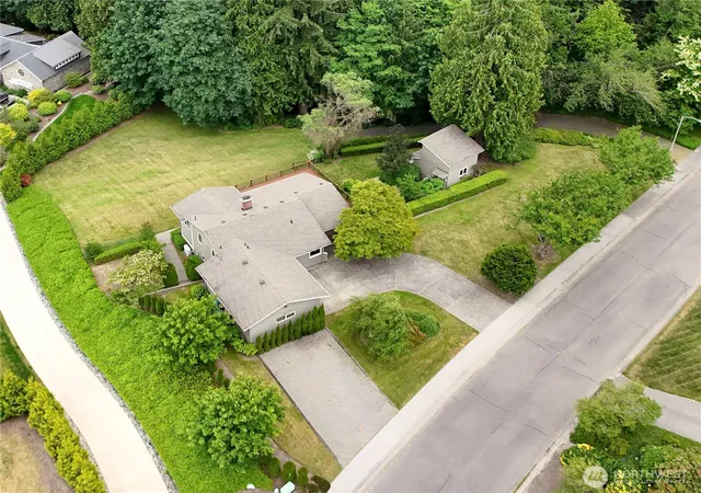 Photo 3 of Single family home for sale at 9315 36th Avenue Se, Everett, WA 98208 | MLS# NWM2589903 | Listing updated on 2026-10-02