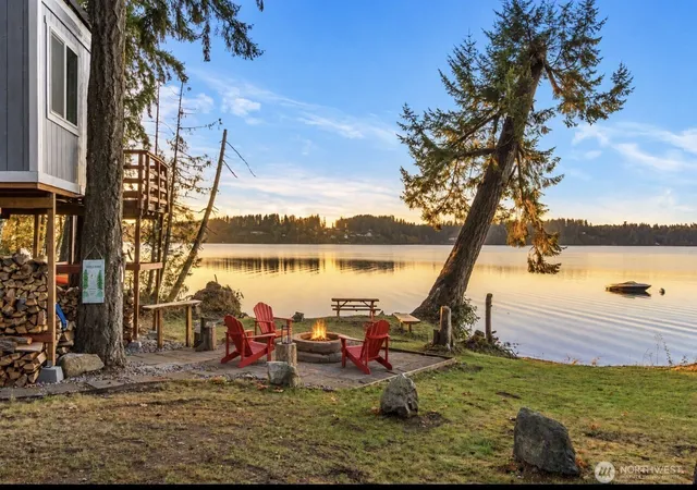 Photo 2 of Single family home for sale at 5214 78th Avenue NW, Olympia, WA 98502 | MLS# NWM2589906 | Listing updated on 2026-10-10