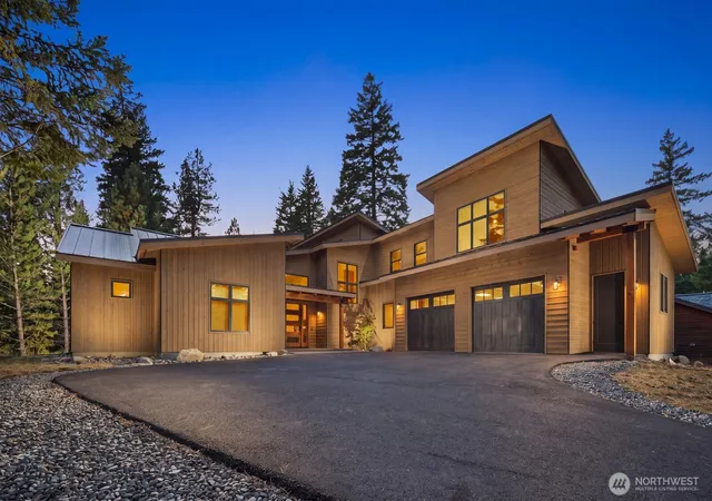 Photo 1 of Single family home for sale at 371 Old Grv Trl, Cle Elum, WA 98922 | MLS# NWM2589910 | Listing updated on 2026-10-08