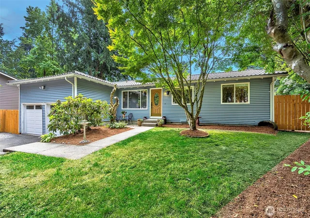 Photo 2 of Single family home for sale at 12815 98th Place Ne, Kirkland, WA 98034 | MLS# NWM2589913 | Listing updated on 2026-10-01