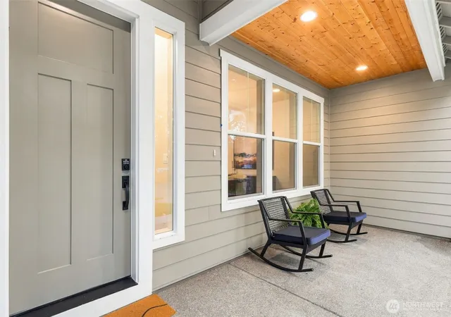 Photo 4 of Single family home for sale at 3035 SE Nyeri Trl, Olalla, WA 98359 | MLS# NWM2589917 | Listing updated on 2026-10-01