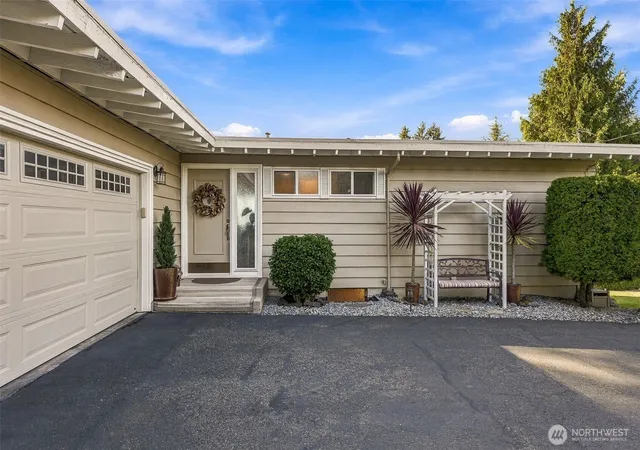 Photo 1 of Single family home for sale at 239 SW 184th Street, Normandy Park, WA 98166 | MLS# NWM2589926 | Listing updated on 2026-10-16