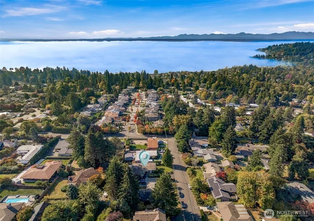 Photo 2 of Single family home for sale at 239 SW 184th Street, Normandy Park, WA 98166 | MLS# NWM2589926 | Listing updated on 2026-10-16