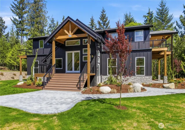 Photo 2 of Single family home for sale at 23420 253rd Avenue Se, Maple Valley, WA 98038 | MLS# NWM2589932 | Listing updated on 2026-10-02