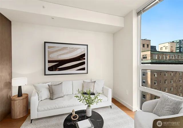Photo 4 of Condo for sale at 121 Stewart St #1502, Seattle, WA 98101 | MLS# NWM2589935 | Listing updated on 2026-10-01