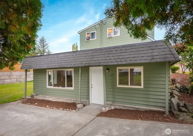 Photo 3 of Single family home for sale at 507 3rd Street, Sultan, WA 98294 | MLS# NWM2589937 | Listing updated on 2026-10-02