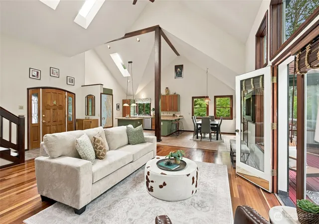 Photo 3 of Single family home for sale at 8025 45th Avenue NE, Seattle, WA 98115 | MLS# NWM2589943 | Listing updated on 2026-10-02
