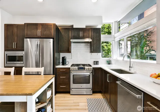 Photo 3 of Townhouse for sale at 2605 22nd Avenue W #B, Seattle, WA 98199 | MLS# NWM2589958 | Listing updated on 2026-10-01