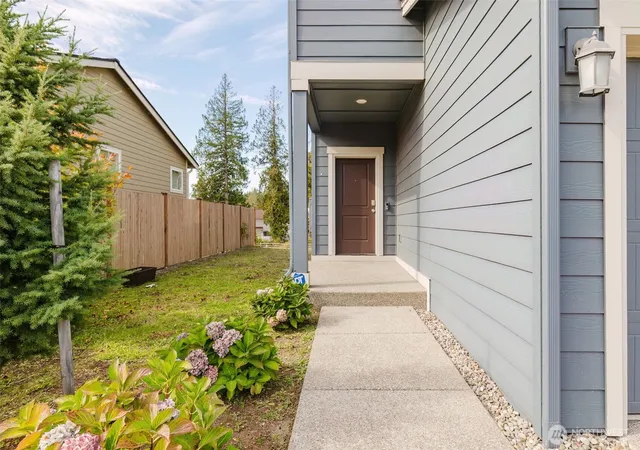 Photo 2 of Townhouse for sale at 6453 Hornet Cir NE, Bremerton, WA 98311 | MLS# NWM2589964 | Listing updated on 2026-10-14